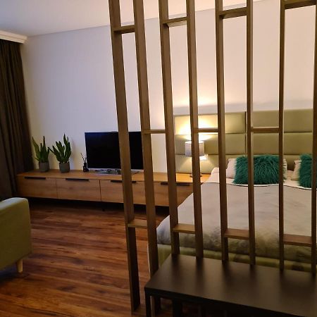 Mona Apartamentai Telšiai Exteriör bild