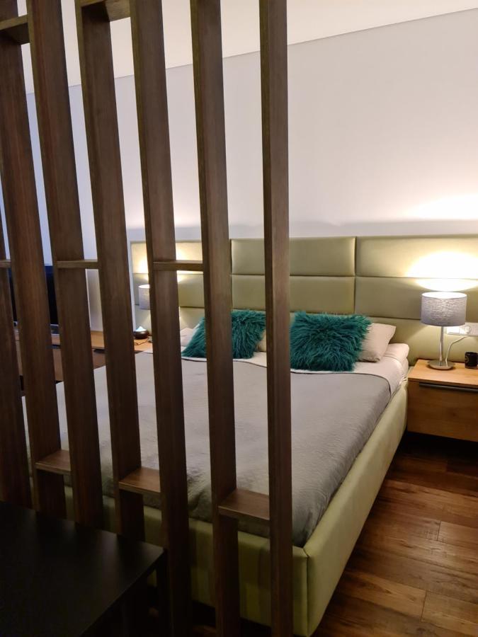 Mona Apartamentai Telšiai Exteriör bild