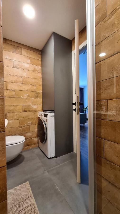 Mona Apartamentai Telšiai Exteriör bild