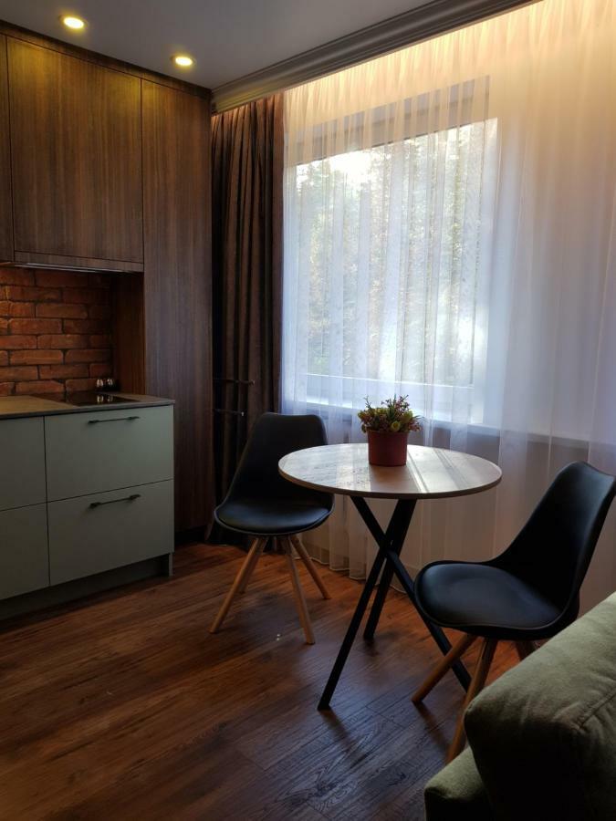 Mona Apartamentai Telšiai Exteriör bild
