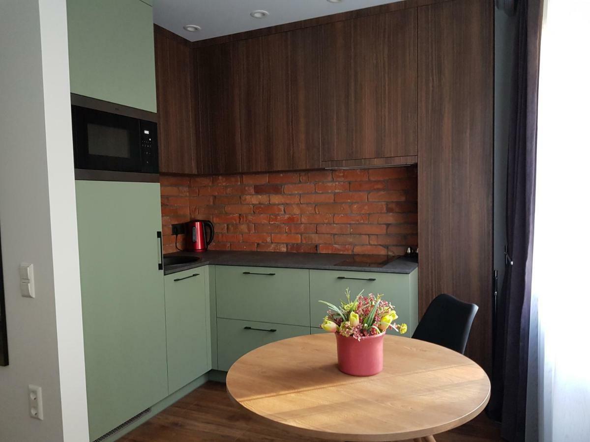 Mona Apartamentai Telšiai Exteriör bild